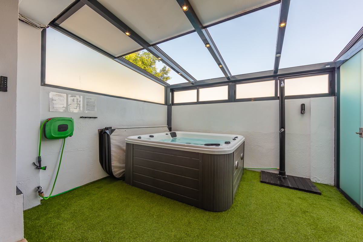 jacuzzi patio cubierto las gaviotas 9b