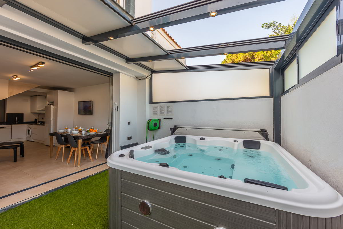 jacuzzi patio salon las gaviotas 9b
