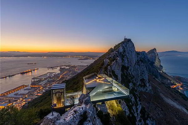 penon gibraltar vista nocturna