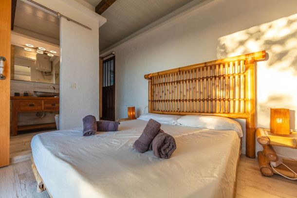 mm villa paraiso cama bambu bano suite
