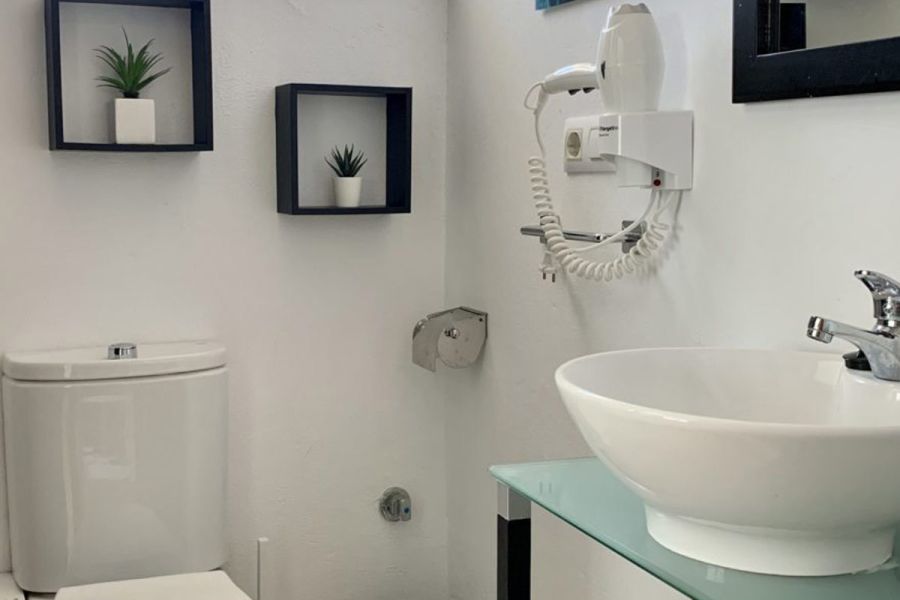 bano apartamento el estudio tarifa