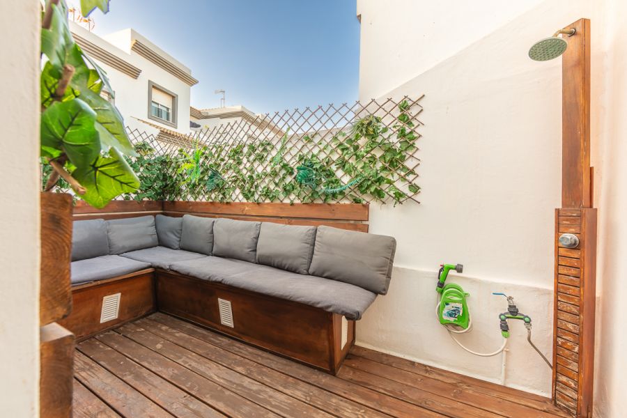 terraza privada ducha exterior apartamento gaviotas 9a