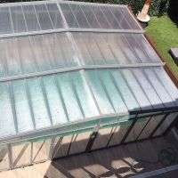 piscina exterior edificio senses